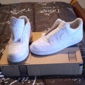 Air force one ( white) (clean)